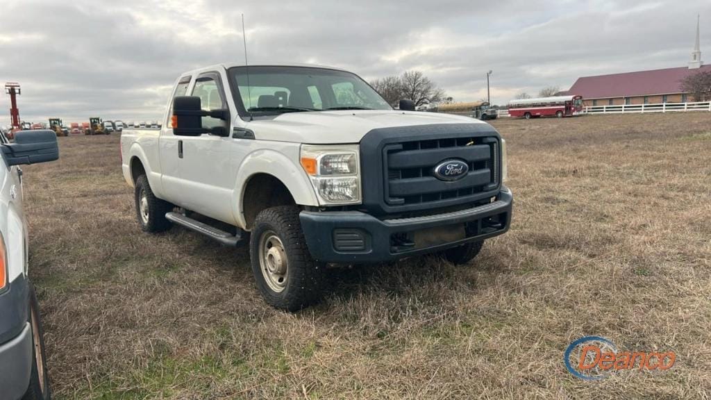 2013 Ford F-250 Equipment Image0