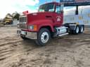 2001 Mack CH613 Image