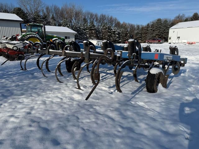 Image of DMI Colter-Champ II equipment image 3