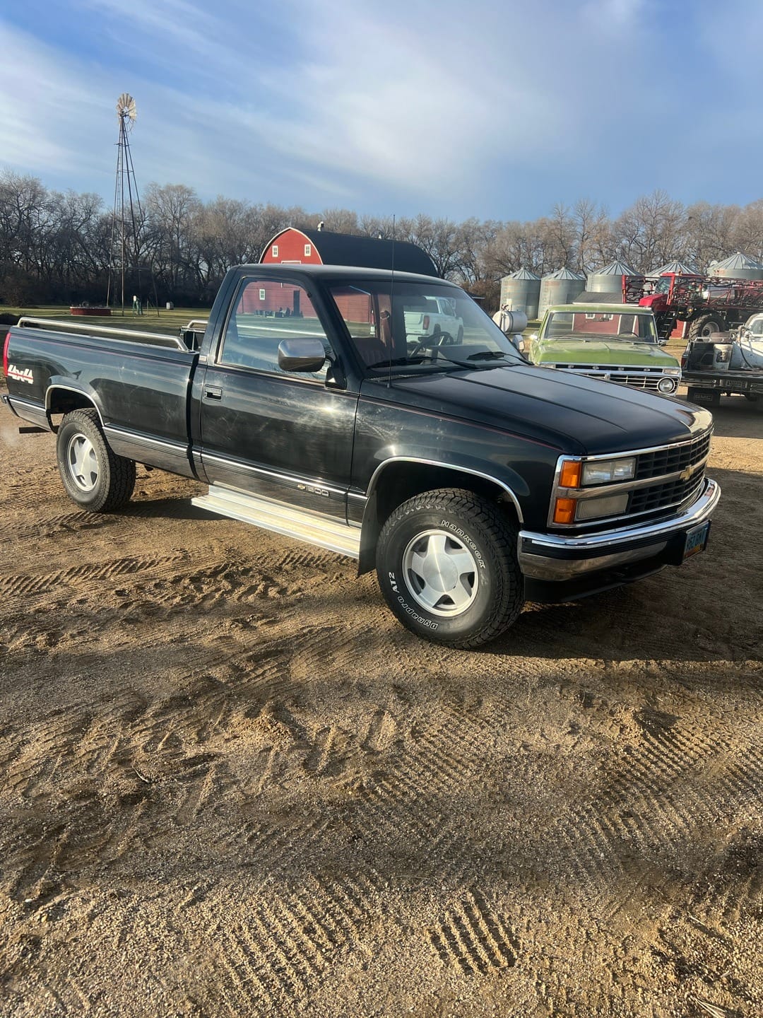 1990 Chevrolet 1500 Equipment Image0
