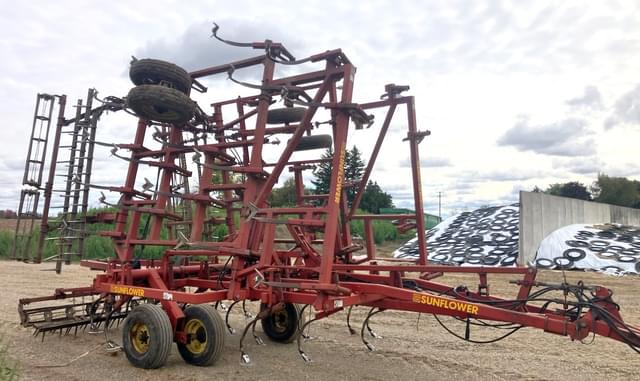 Image of Sunflower 5034-27 equipment image 1