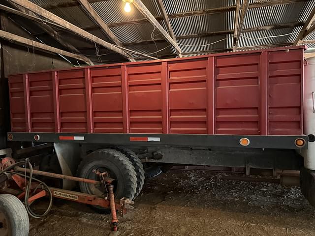 Image of International Loadstar equipment image 3