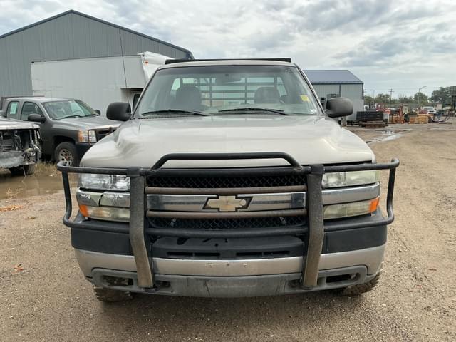 Image of Chevrolet 2500HD equipment image 1