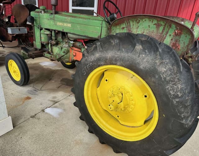 Image of John Deere 420 equipment image 3