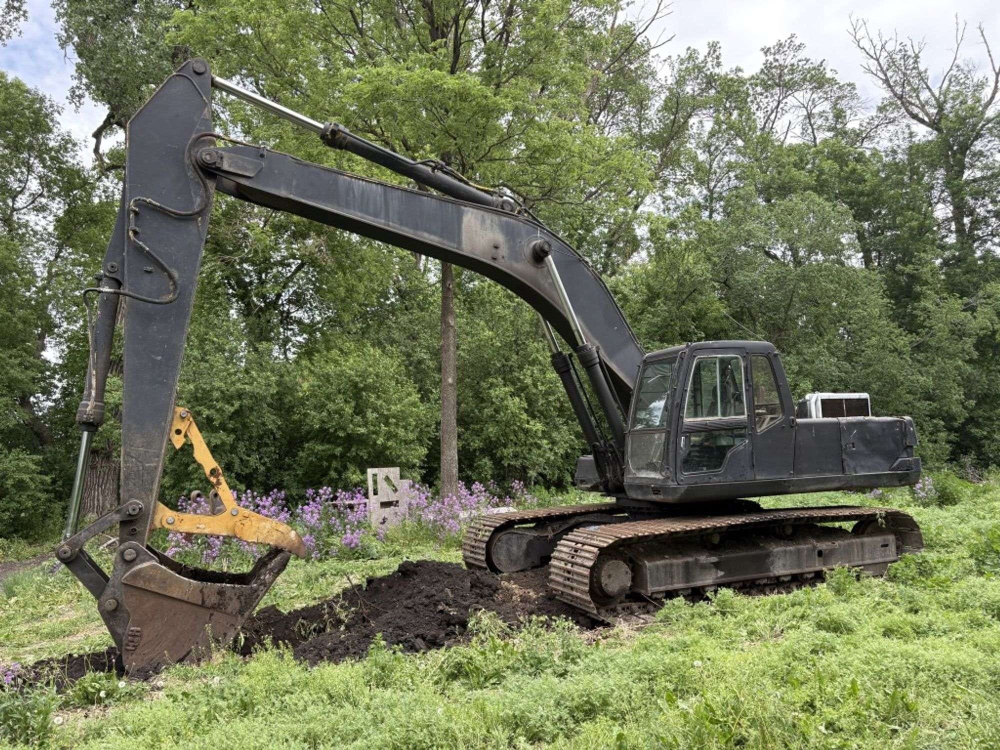 1997 Kobelco SK330LC Equipment Image0