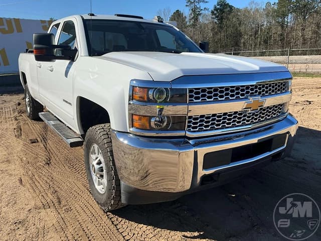 Image of Chevrolet 2500HD equipment image 2