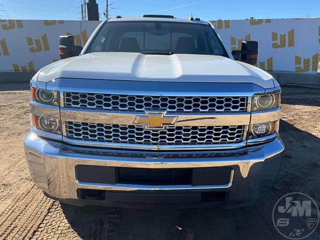 Image of Chevrolet 2500HD equipment image 1