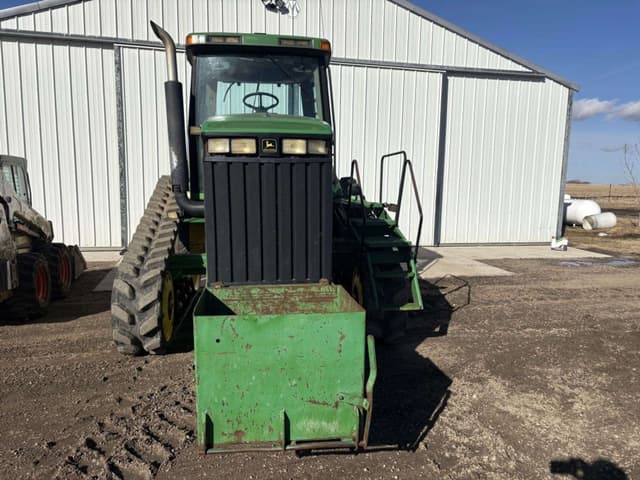 Image of John Deere 8400T equipment image 1