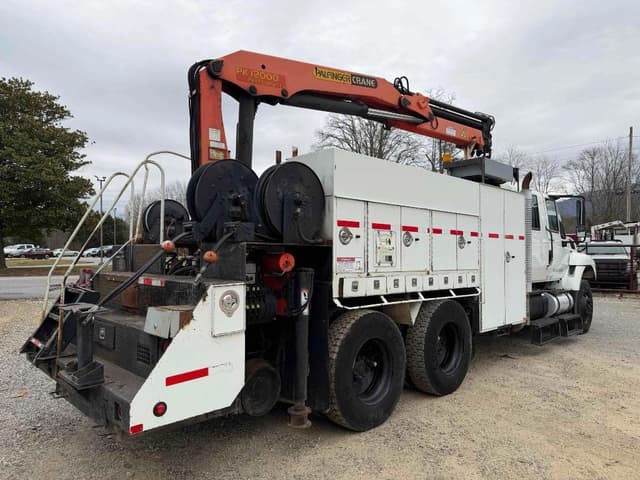 Image of International 7400 equipment image 2