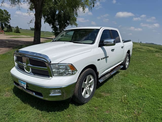 Image of Dodge Ram 1500 equipment image 1