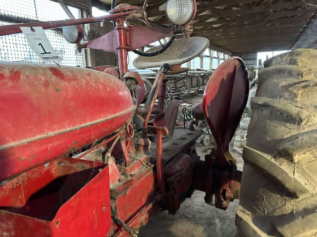 Image of Farmall H equipment image 4