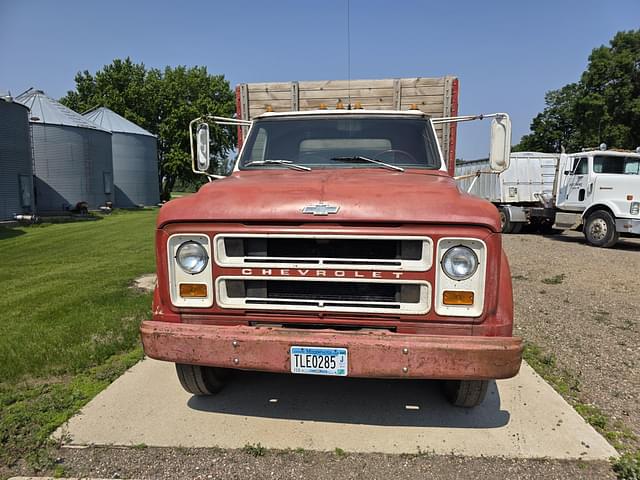 Image of Chevrolet C50 equipment image 2