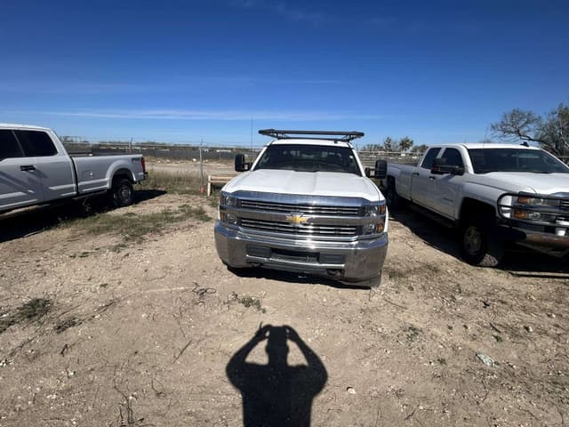 Image of Chevrolet 2500HD equipment image 1