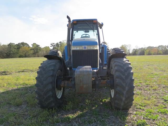 Image of New Holland 8770 equipment image 2