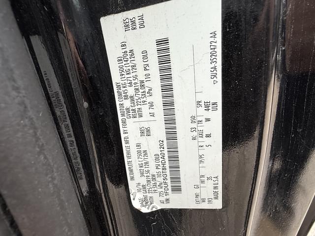 Image of Ford F-550 equipment image 4