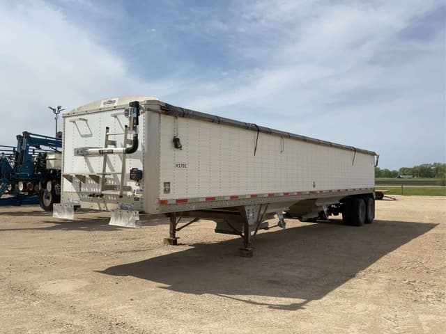 Image of Wilson Pacesetter equipment image 1