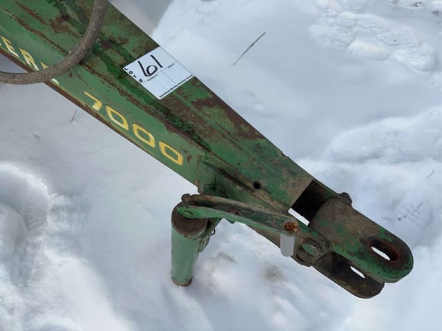 Image of John Deere 7000 equipment image 2