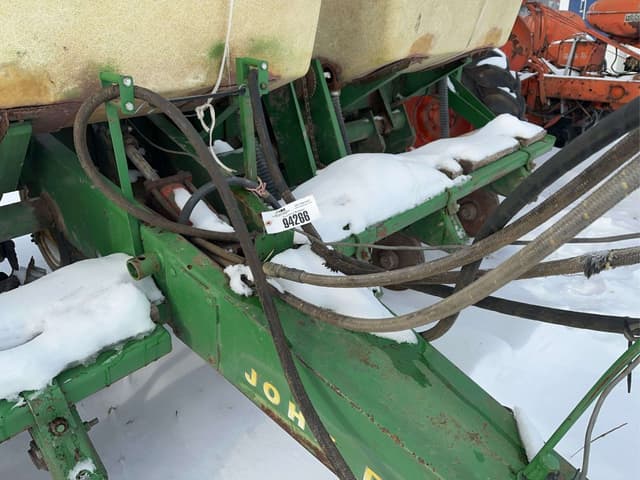 Image of John Deere 7000 equipment image 3