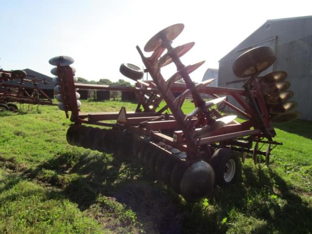 Image of International Harvester 490 equipment image 4