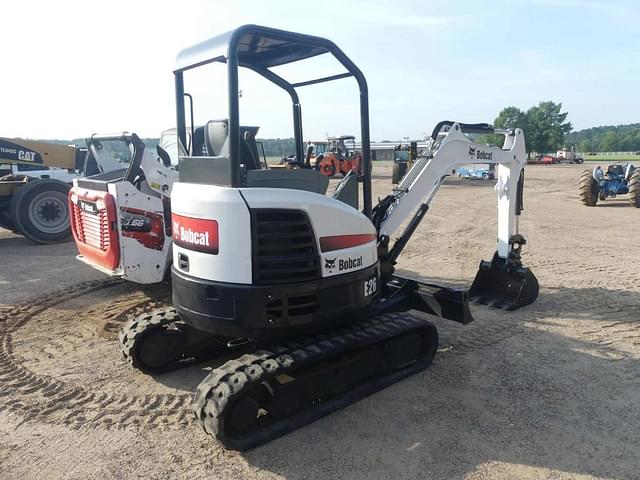 Image of Bobcat E26 equipment image 2