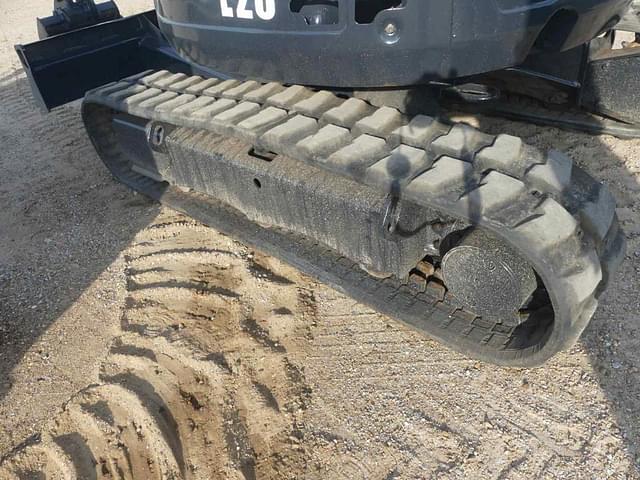 Image of Bobcat E26 equipment image 4