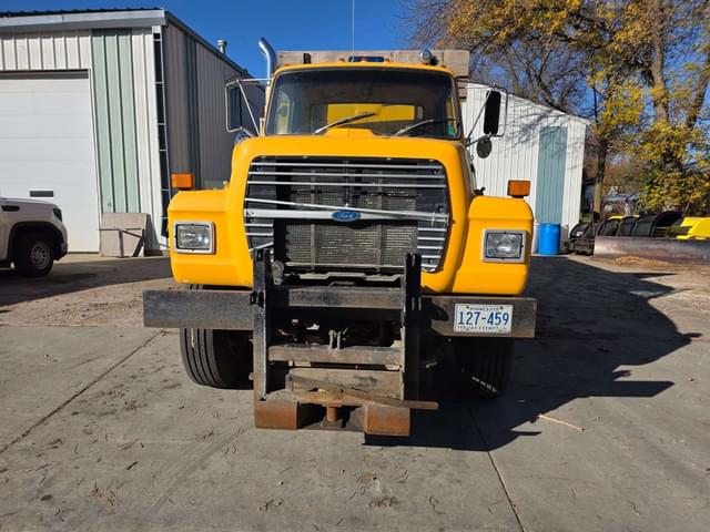 Image of Ford LT9000 equipment image 3