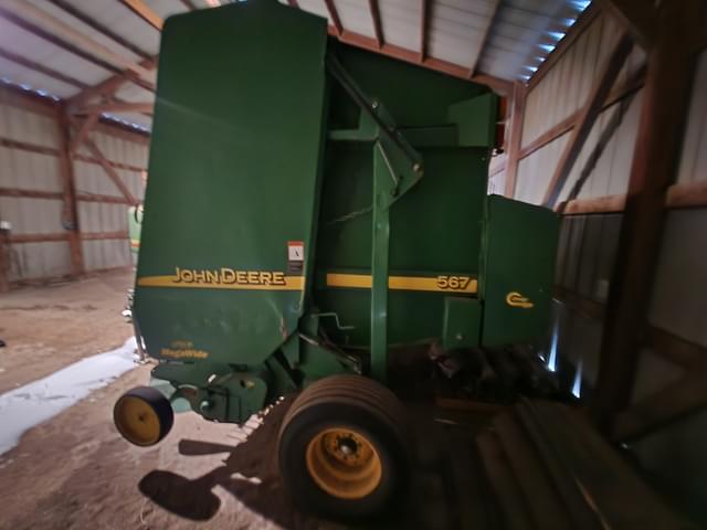 Image of John Deere 567 equipment image 1