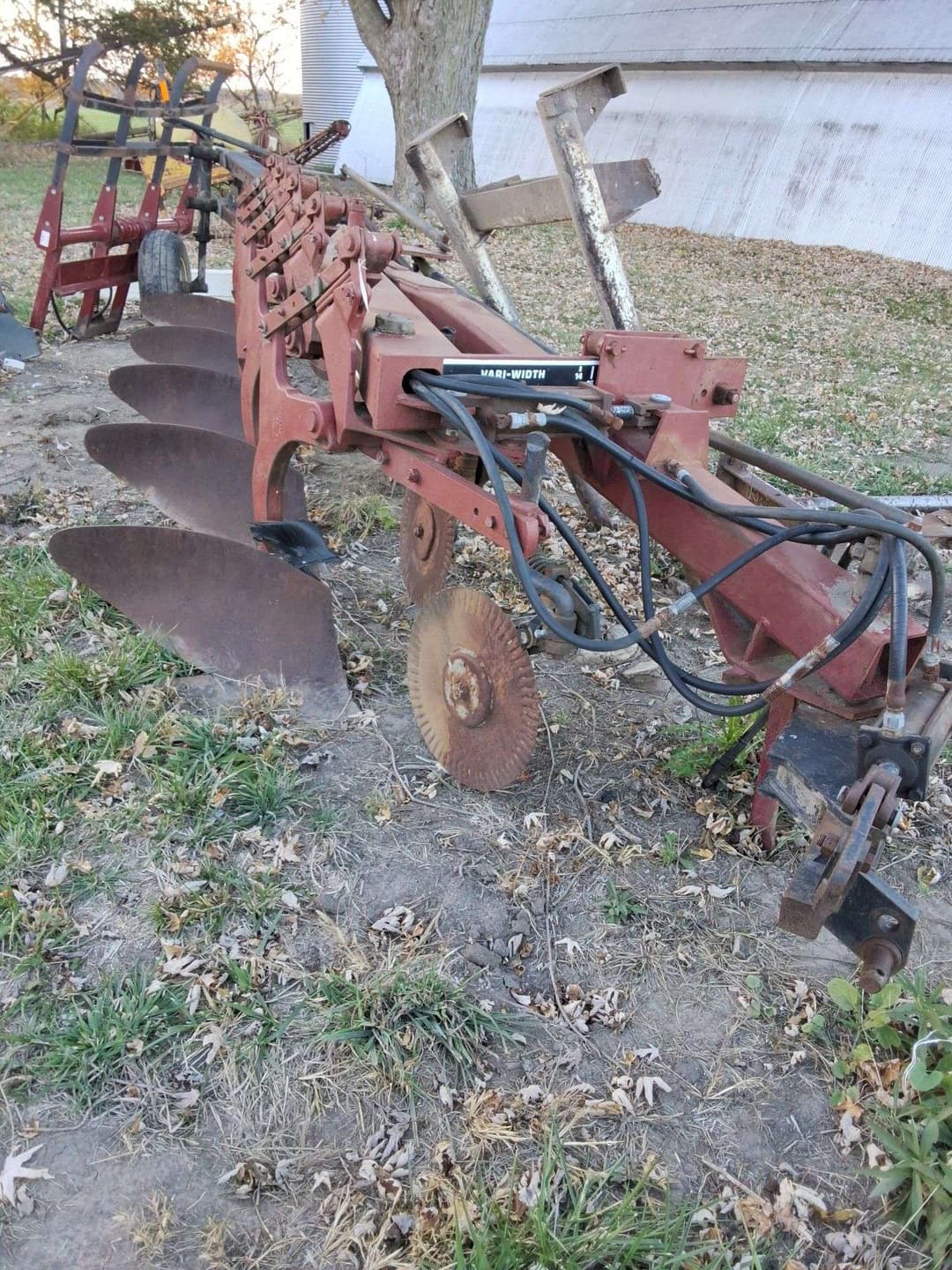 Image of International Harvester 735 Image 0