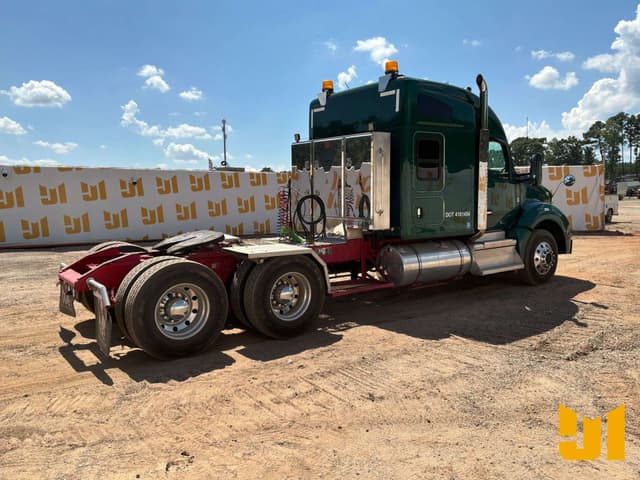 Image of Kenworth T880 equipment image 4