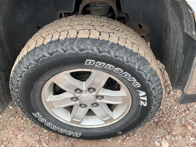 Image of GMC Sierra equipment image 1