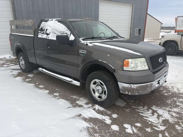 Image of Ford F-150 equipment image 3