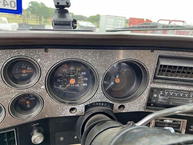 Image of Chevrolet K20 equipment image 4