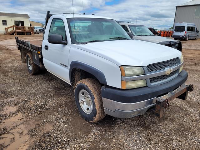 Image of Chevrolet 2500 equipment image 1