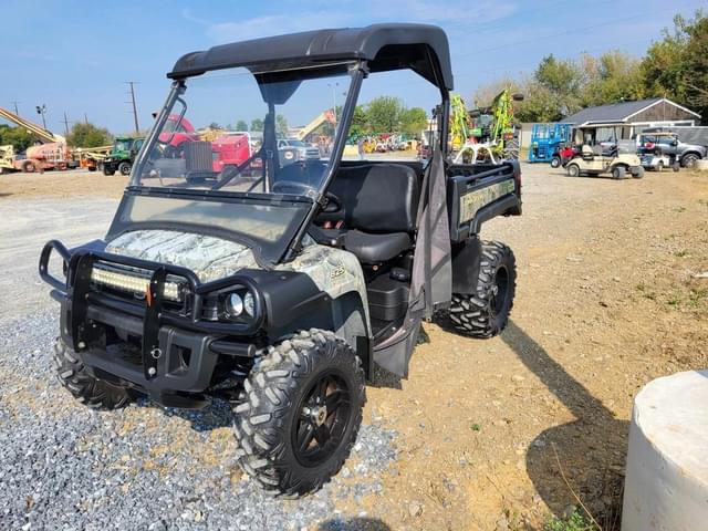 Image of John Deere Gator XUV 825i equipment image 1