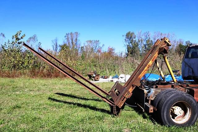 Image of Chevrolet Kodiak equipment image 3