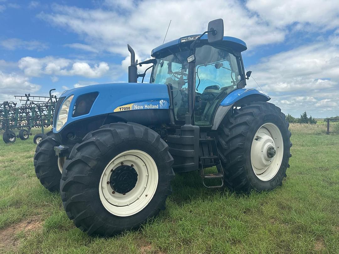Image of New Holland T7050 Primary image