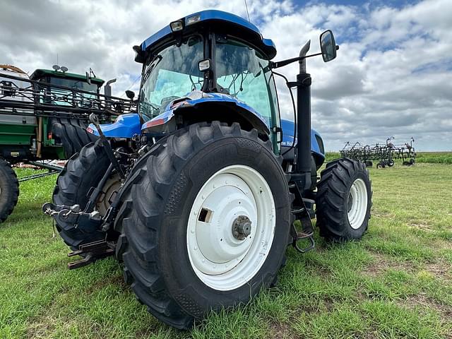 Image of New Holland T7050 equipment image 4