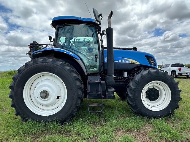 Image of New Holland T7050 equipment image 3