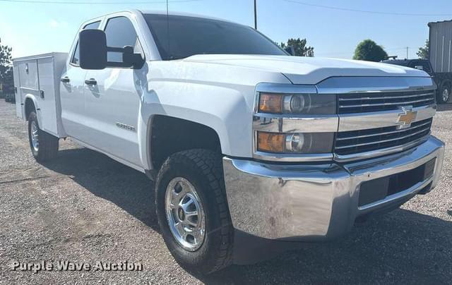 Image of Chevrolet 2500HD equipment image 2