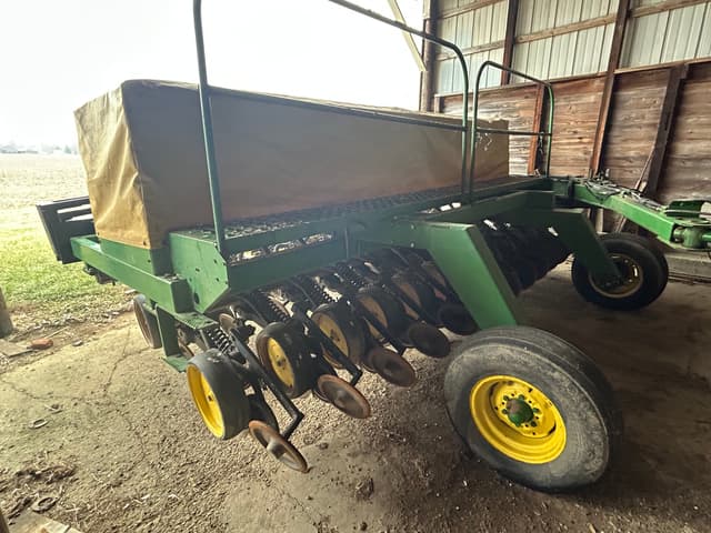 Image of John Deere 750 equipment image 3