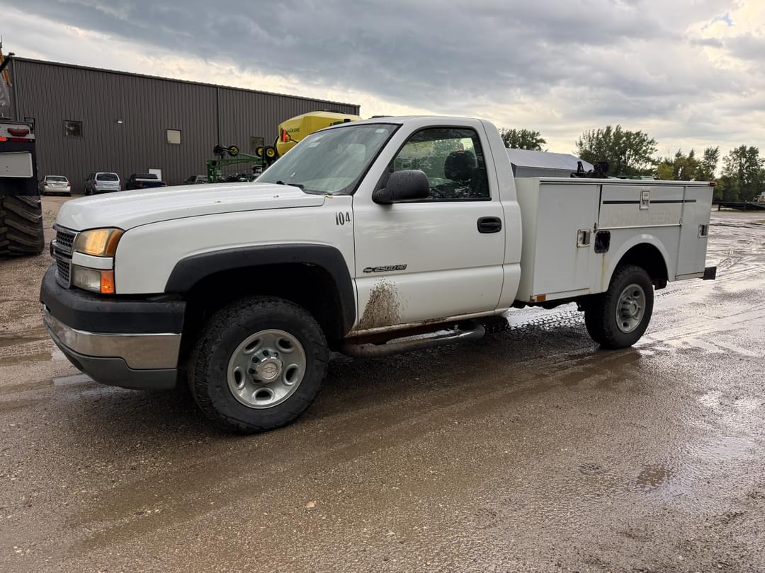 Image of Chevrolet 2500HD Primary image