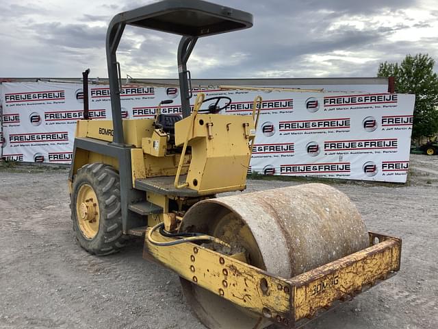 Image of Bomag BW142D equipment image 2