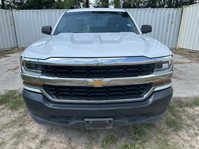Image of Chevrolet 1500 equipment image 1