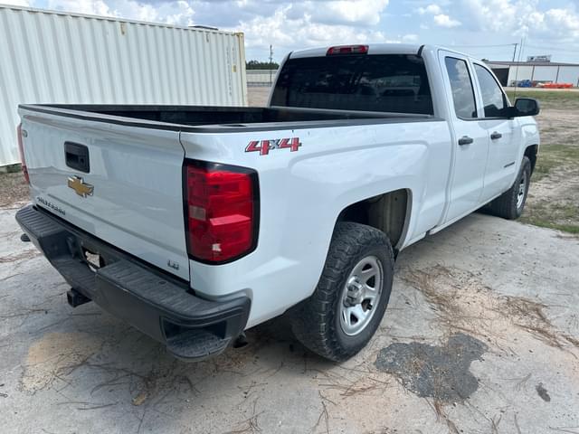 Image of Chevrolet 1500 equipment image 4