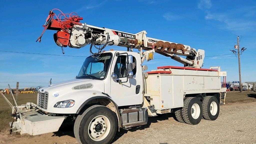 2014 Freightliner M2 Equipment Image0