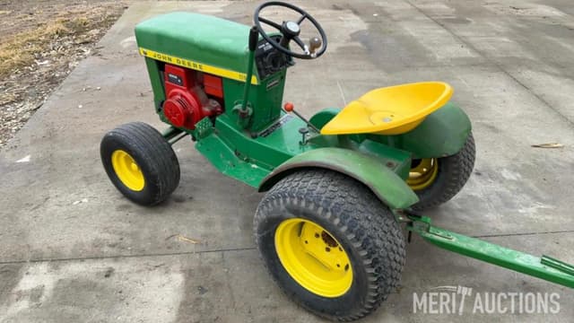 Image of John Deere 110 equipment image 2