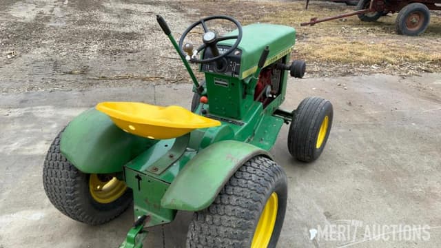 Image of John Deere 110 equipment image 4