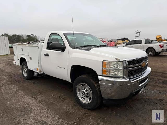 Image of Chevrolet 2500HD equipment image 2