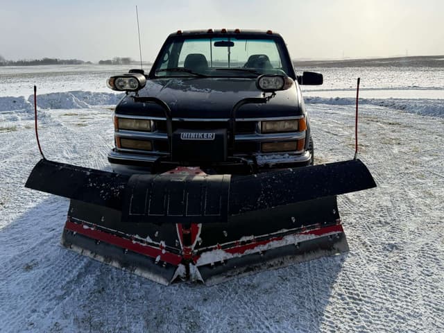 Image of Chevrolet 2500 equipment image 4