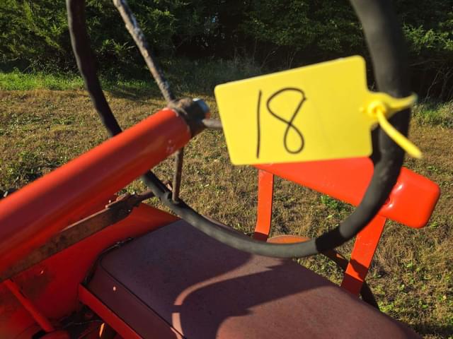 Image of Allis Chalmers B equipment image 1